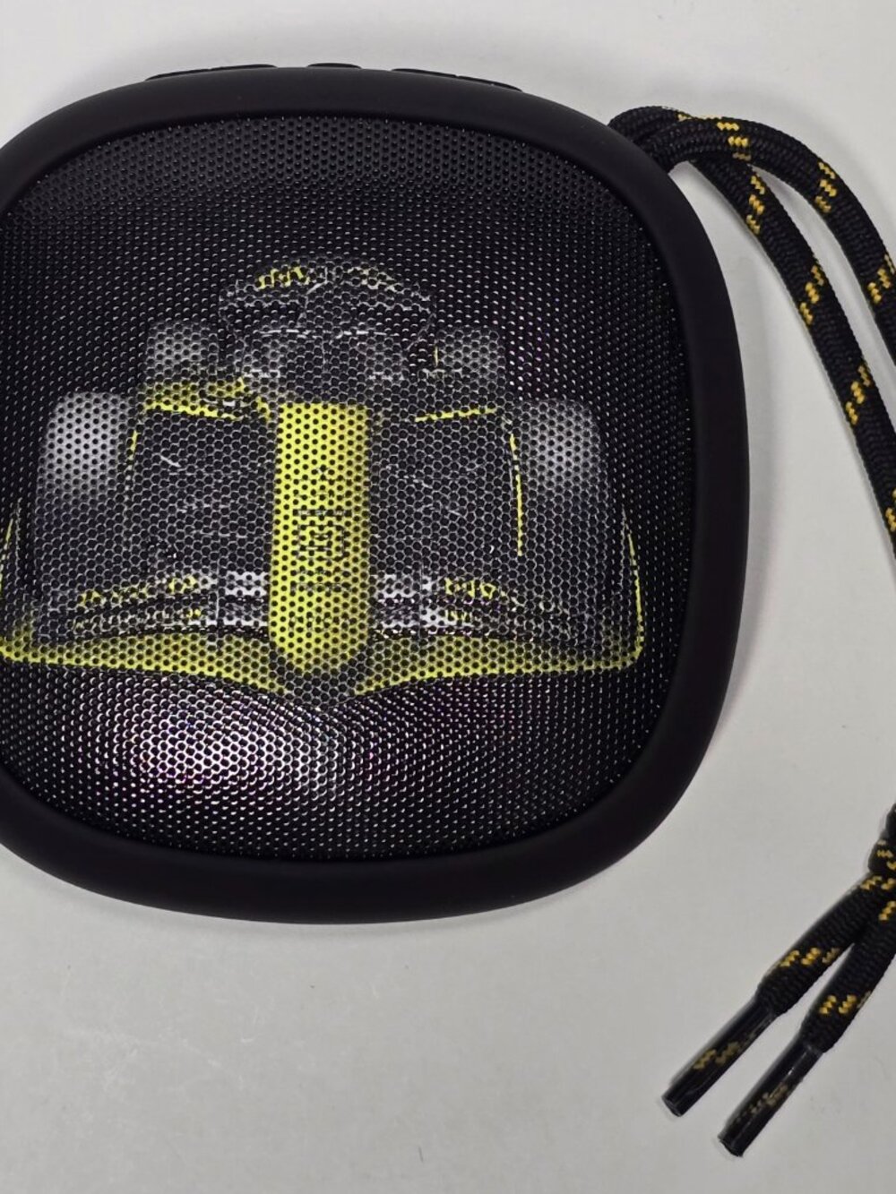 Invicta Racing Portable Bluetooth Wireless Speaker, Black, Car (IG0106)